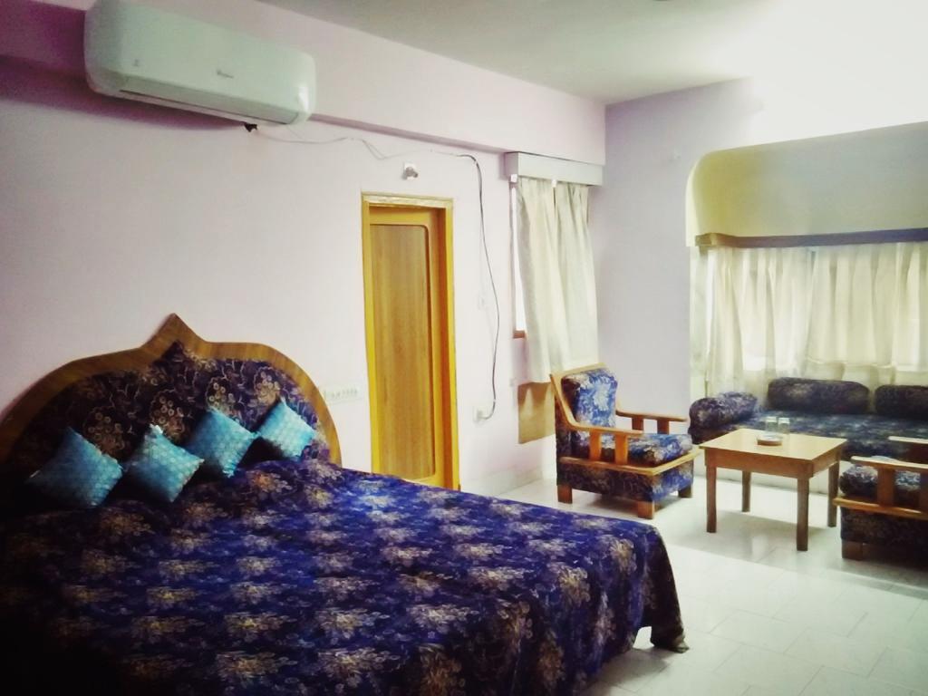 Hotel Rani Palace At Lake Fatehsagar Udaipur Exterior foto